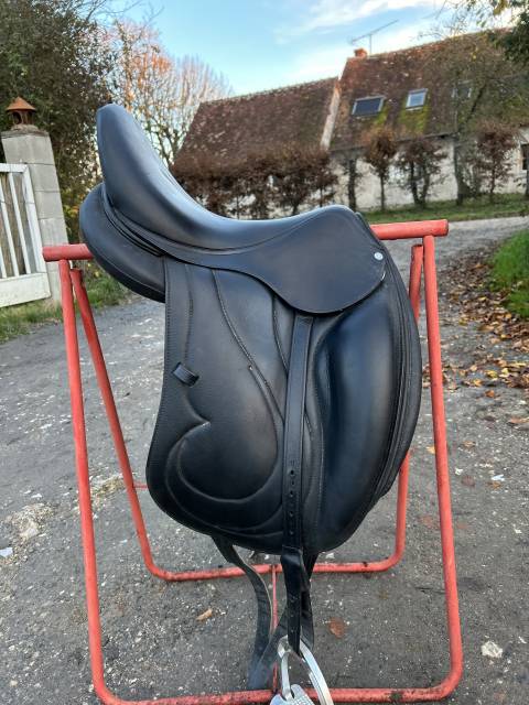 Selle de dressage Antares 