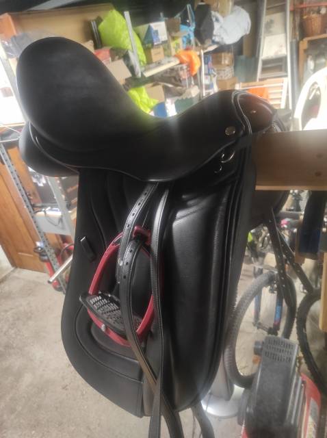 Selle dressage Éric thomas 