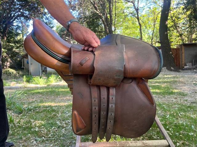 Selle Devoucoux &eacute;quip&eacute;e