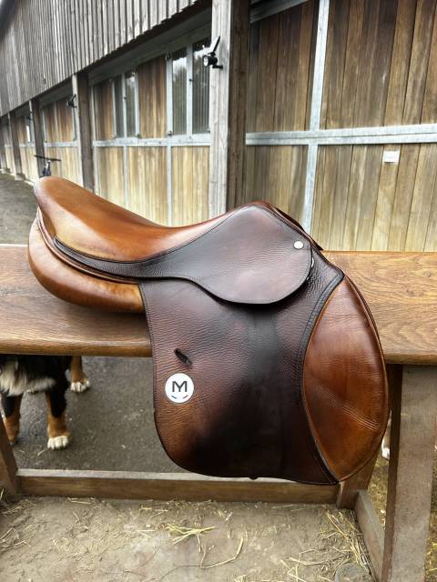 Selle Meyer 2011 taille 16,5