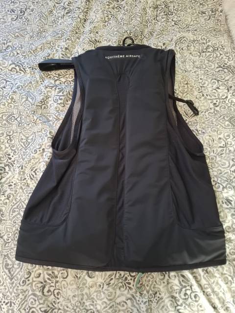 Gilet airbag Equitheme taille S excellent état 