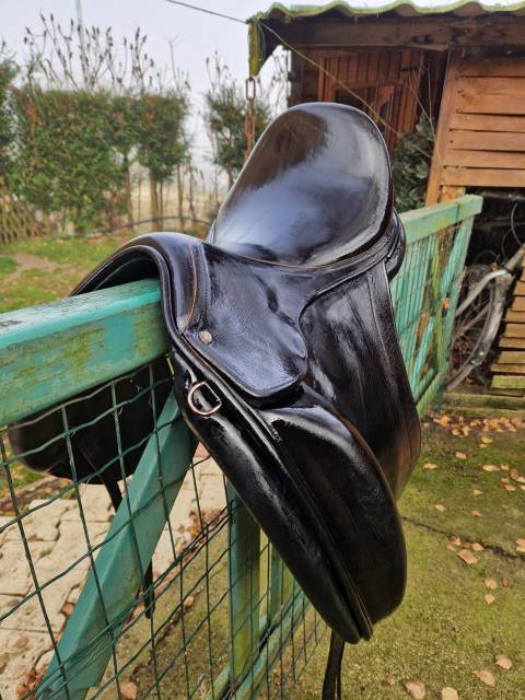 Selle de dressage childeric 