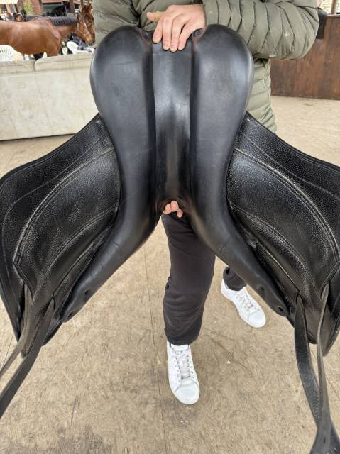 Selle de dressage Childeric
