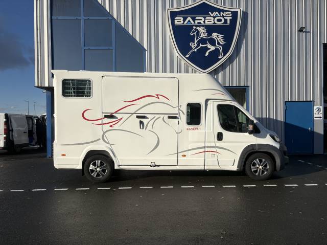 Camion 2 chevaux barbot