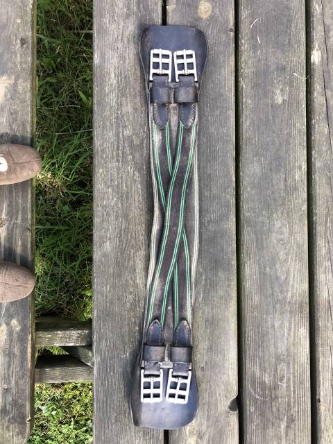 Selle de dressage Fleur de Lys - 17 pouces