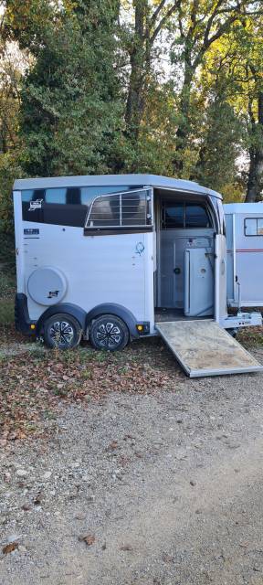 Van hbx ifor williams