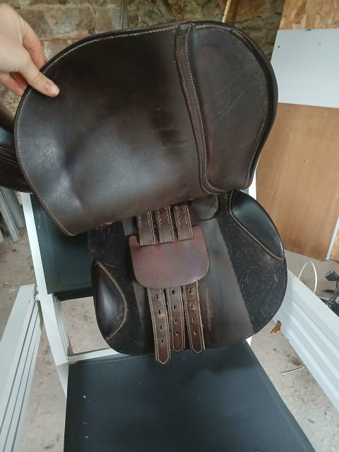 Selle mixte 17,5 pouces 