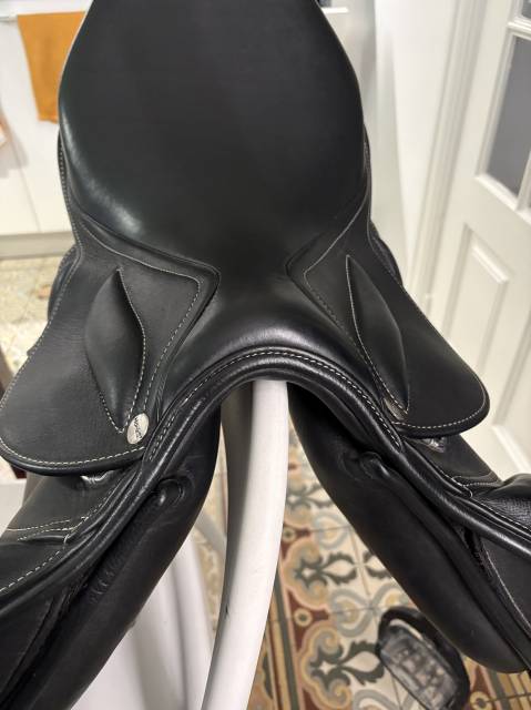 selle noir en cuir 17 