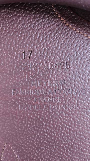 Selle Meyer si&egrave;ge semi creux 17 pouces 