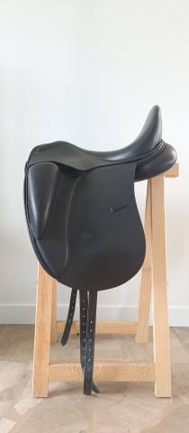 Selle Zaldi dressage 17.5