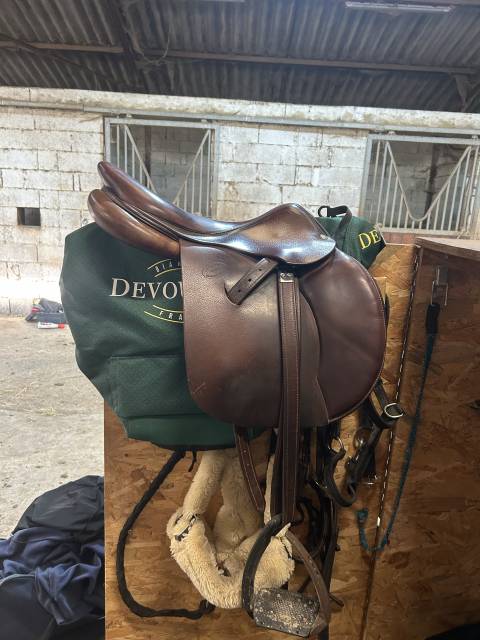 Selle Devoucoux 16,5