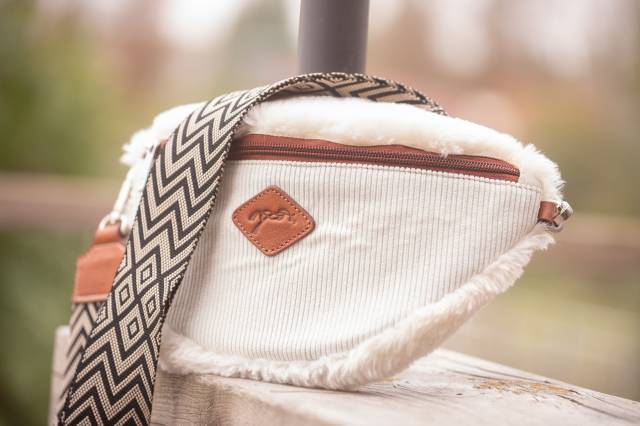 Sac banane Aliz - Pénélope Collection - Fausse fourrure et velours