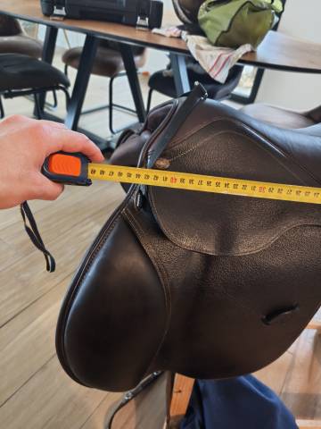 Selle Eric thomas kevin 17, 5 