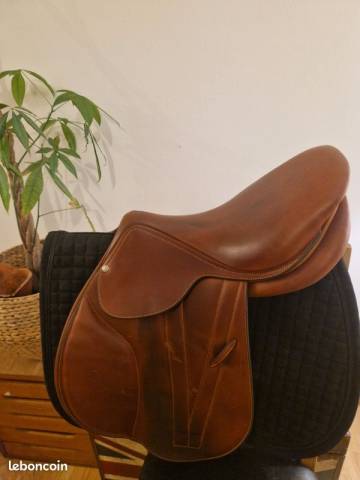 Selle butet 17 pouce semi plate