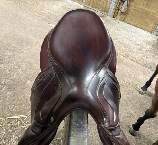 Selle Devoucoux Biarritz Lab 17,5 