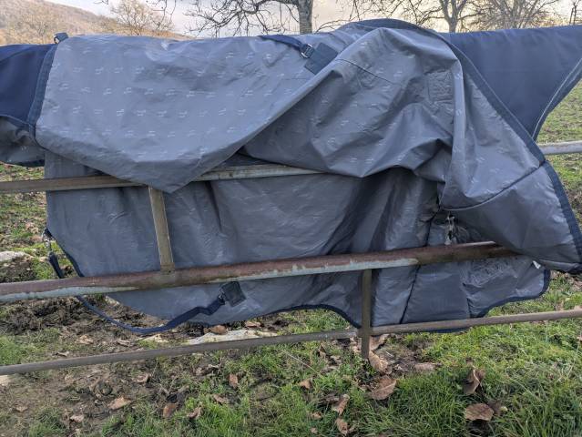 Couverture imperméable 0g taille 125 cm