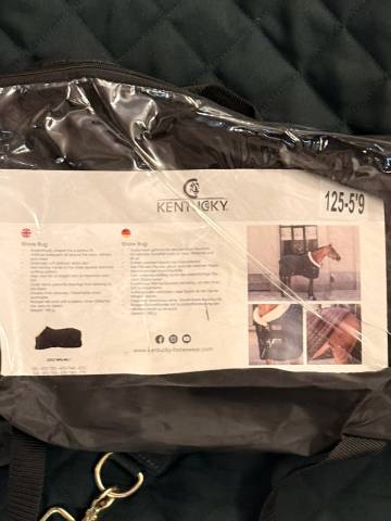 COUVERTURE KENTUCKY "SHOW RUG 160 grammes" taille 125cm