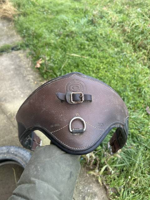 Selle forestier 2022 16 pouces taille junior 