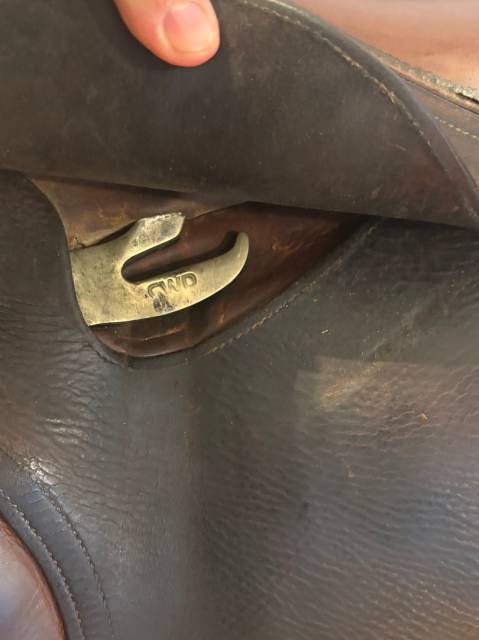 Selle d'occasion CWD 16" - spécial Noël  ? 