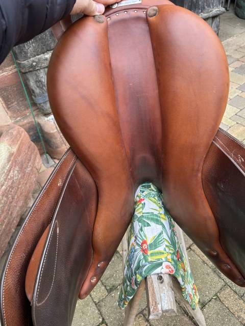 Selle butet 17" année 2019