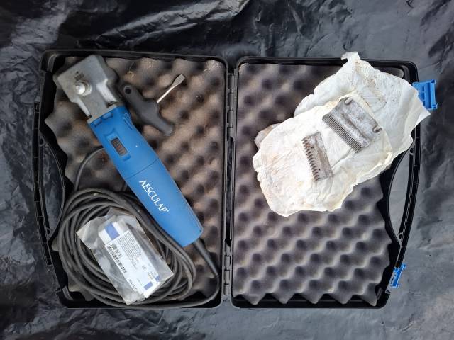 Vends tondeuse cheval marque AESCULAP