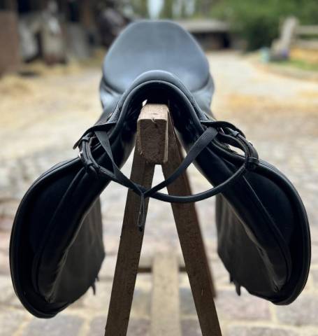 Selle CSO Prestige Versailles 18 pouces