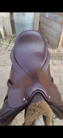 Selle Bates mixte taille 17,5 marron