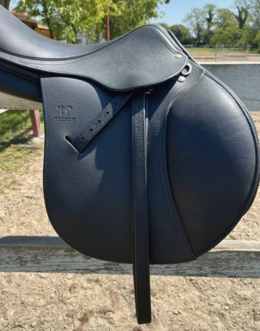 Selle Altair Antarès très bon état 