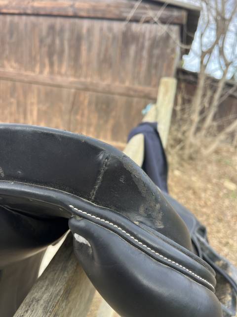 Selle &laquo;&nbsp;Lyon&nbsp;&raquo; Privil&egrave;ge &Eacute;quitation 