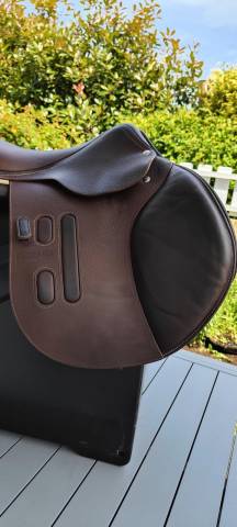 GBS 17&rsquo;&rsquo; &ndash; Selle Semi-Creuse Tr&egrave;s Peu Utilis&eacute;e !