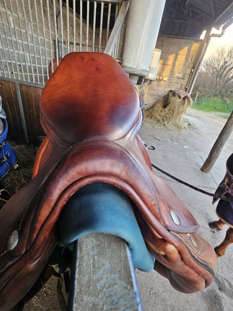 Selle dressage Belloir 17,5'