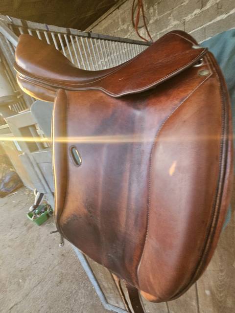 Selle dressage Belloir 17,5'