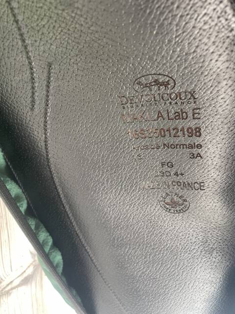Selle de dressage Devoucoux 