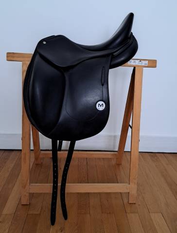 Selle de dressage MEYER 16,5"