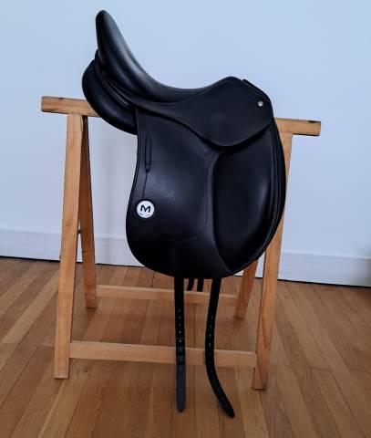 Selle de dressage MEYER 16,5"