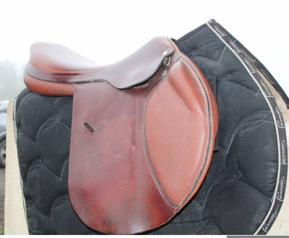 Selle CSO Équipe Avant garde 17"