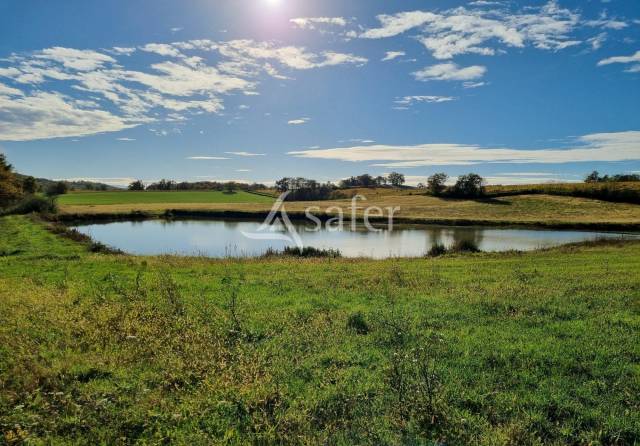 31 ha de terres agricoles avec un lac d'irrigation
