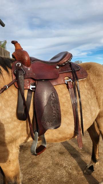 Selle western 16 pouces