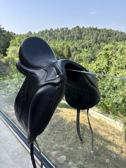 Selle dressage Ikonic 