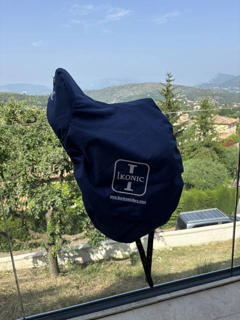Selle dressage Ikonic 