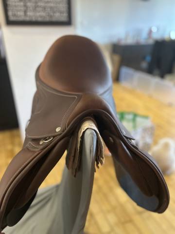 Selle mixte CSO &Eacute;ric Thomas by Antares &eacute;tat neuf 