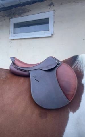 Selle Altair Antar&egrave;s comme neuve 18 pouces 