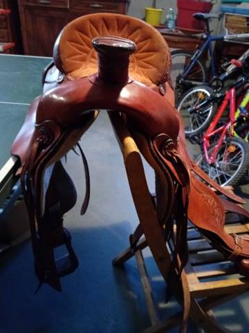Selle western neuve 17 pouces