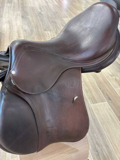 selle Antarès 17.5 pouces