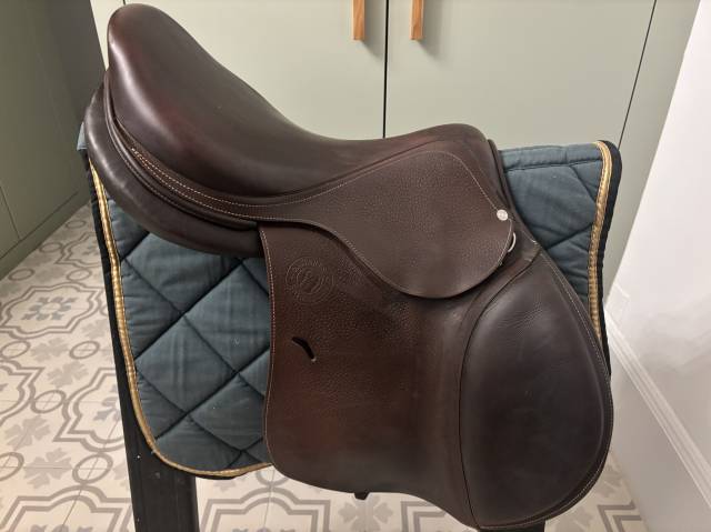 selle Antarès 17.5 pouces