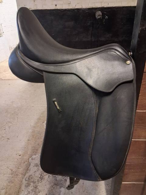 Selle Wintec Dressage Air Care. 17