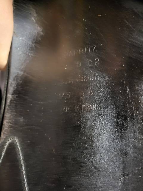 Selle Devoucoux 2002 en bon &eacute;tat 17,5