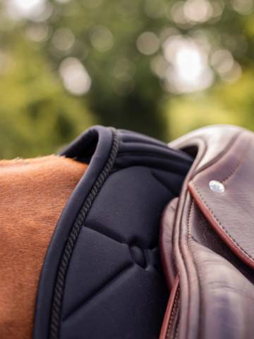 Tapis de selle Spineshield - Samshield - Confort et &eacute;l&eacute;gance