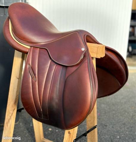 selle butet semi creuse 17 pouces 2021