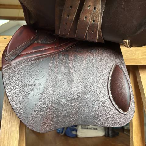 Selle CWD en bon &eacute;tat 2022